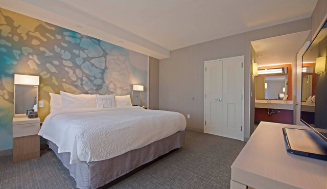Courtyard Westbury Long Island