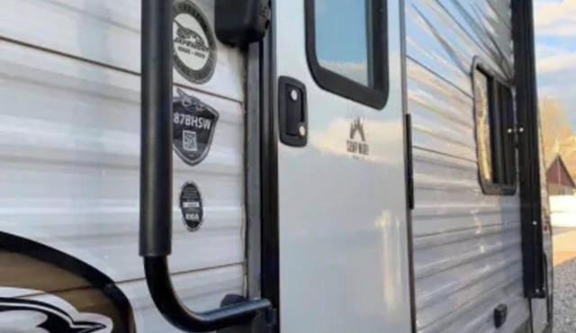 Cozy 1-bedroom recreational vehicle in charming Smithfield with AC