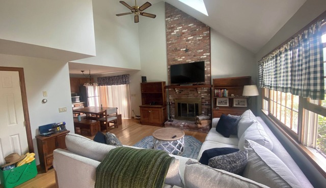 Cozy 3-bedroom house in West Yarmouth 1 mile from a beautiful Cape Cod beach