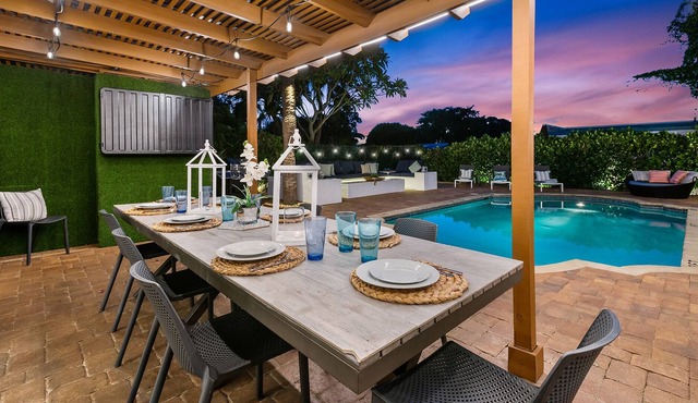 Cozy and Modern Home w/Heated Pool - RUBI.life