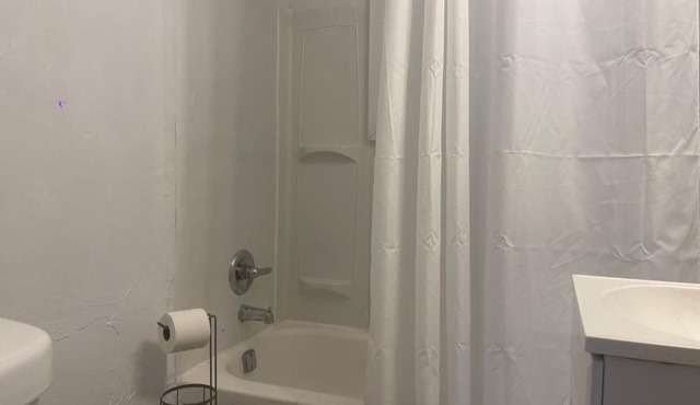 Cozy apartment near downtown