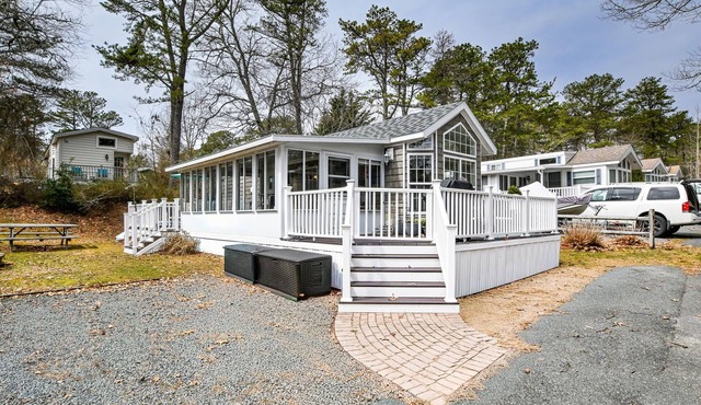 COZY CAPE COD COTTAGE in SANDWICH