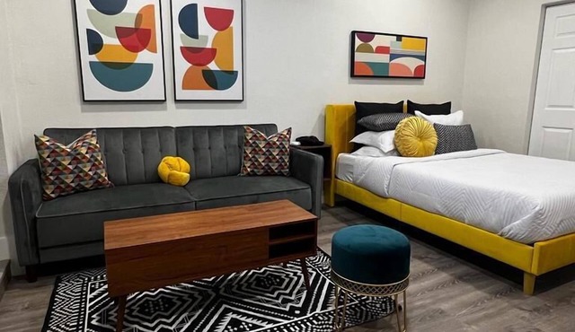 Cozy, Mid-Century Modern Retreat