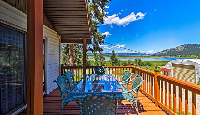 Cozy Montana Lake View Getaway - Fish & Hike!