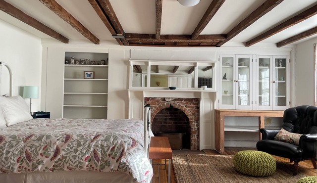 Cozy Private Studio in Newburgh' s Historic District