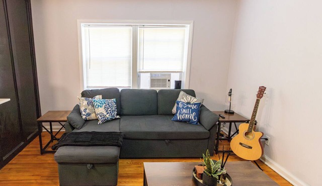 COZY, QUAINT, BEAUTIFUL ONE BEDROOM APARTMENT NEWARK