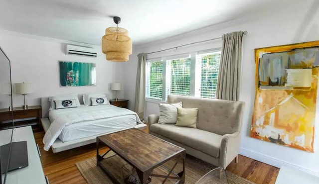 Cozy Remodeled Private Guest House