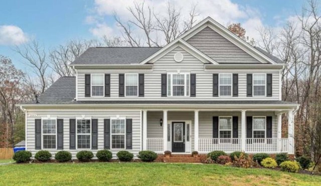 Cozy Retreat 5-BDR Home in Southern MD near Naval Base with WiFi