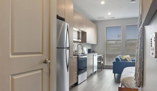 Cozysuites Modern SDO Lawrenceville