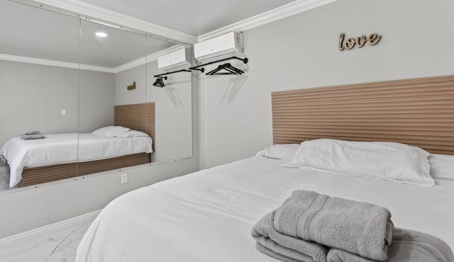 Cute little studio, great stop for road trip