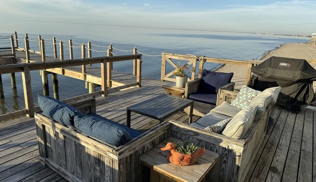 Delaware Bay Front Property- for nature enthusiasts and family time