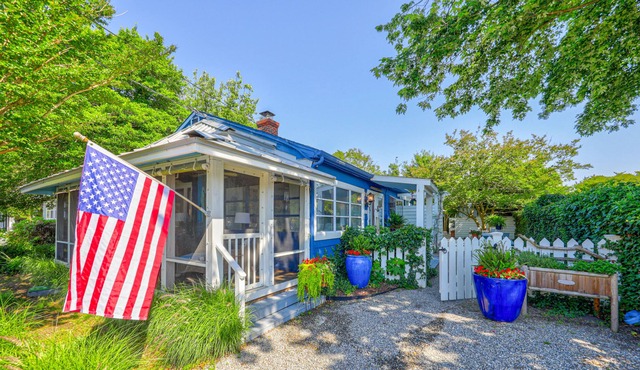Dog-friendly home near the ocean with private heated pool, backyard, & fireplace