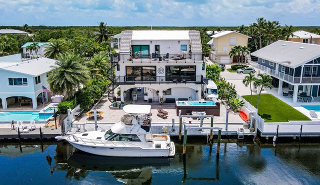 Dog-friendly home with central AC, fast WiFi, W/D, & private hot tub