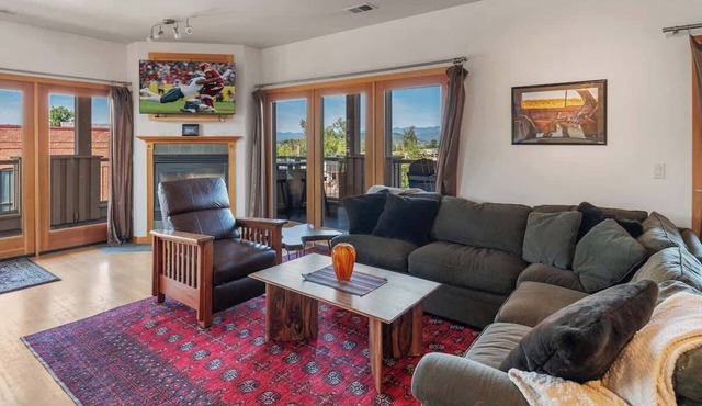 Downtown Sandpoint Adorable Urban Escape