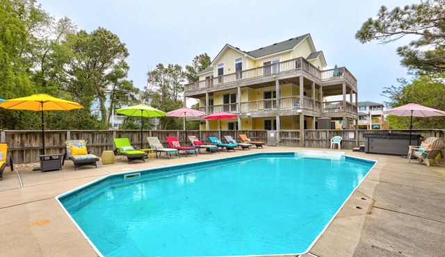 Dreamy 7BR | Private Pool | Hot Tub | Fireplace