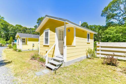 Dreamy Cottage for Two Close to Beaches