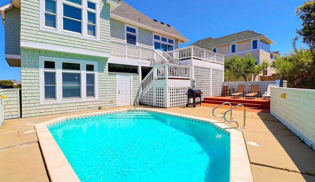 Drifting Sands Pool, Sun Deck Beach