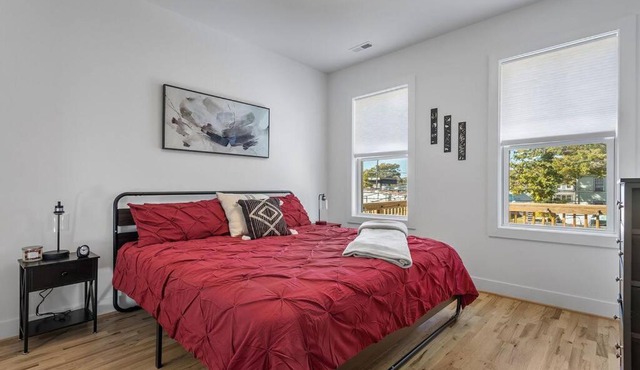 Duplex with Balcony and Spacious Dog-Friendly Oasis!
