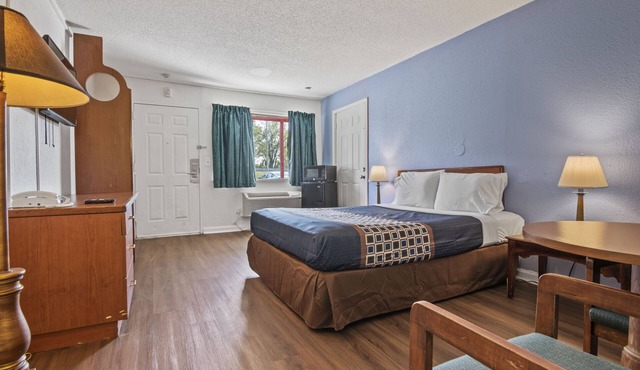 Economy Lodge