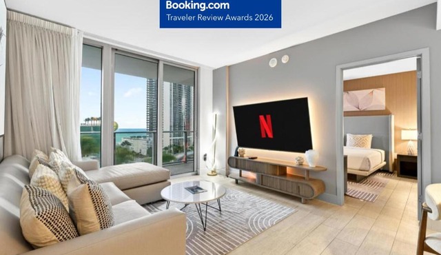 Elegance by the Ocean - 2BD Hyde House Gem with LUXURY RESORT AMENITIES - 25 min to FIFA!