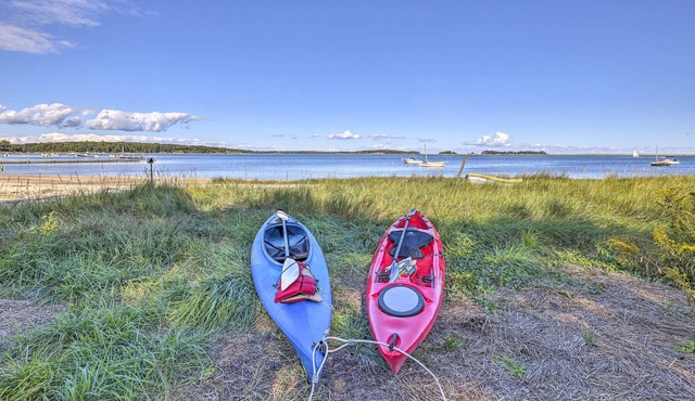 Elegant Orleans Home w/ Private Beach Access!