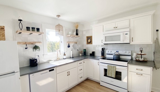 Evergreen Place at Walnut Creek within walking distance to downtown Walnut Creek