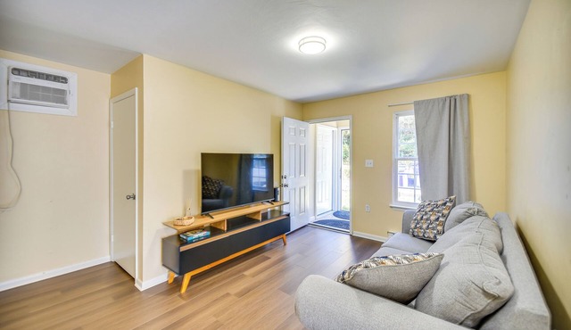 Explore & Relax! Norfolk Duplex < 1 Mi to Beach