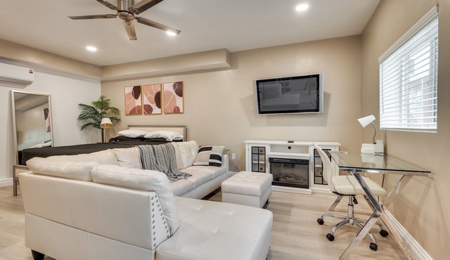 Extended Stay Near SoFi Stadium in Mid-Wilshire!