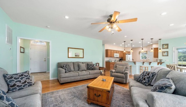 Fairway Stay by Seaside Vacations & Sales