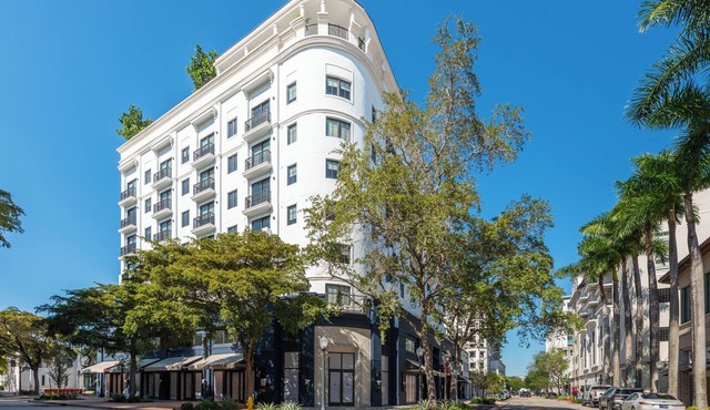Family 2-bedroom suites with Lanai in New Coral Gables Hotel