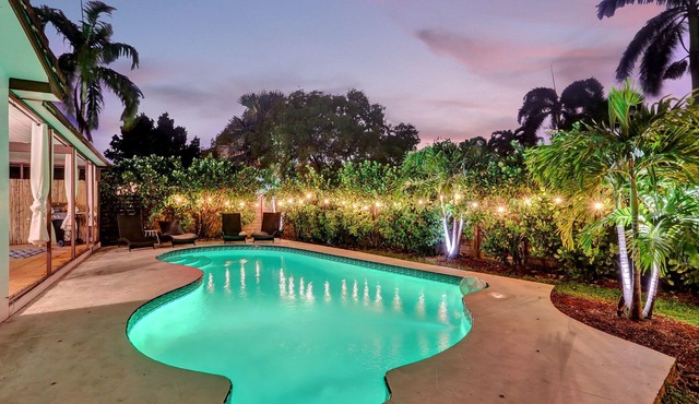 Family 5BR home w/heated pool & playground