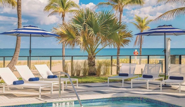 Family Friendly Getaway! 3 Cozy & Modern Units w/Outdoor Pool & Gym Access!
