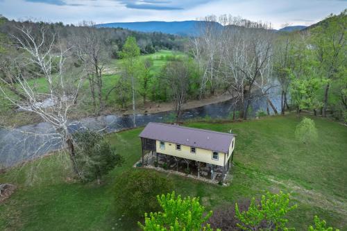 Fire Pit + Patio: Creekside Cabin in Eagle Rock!