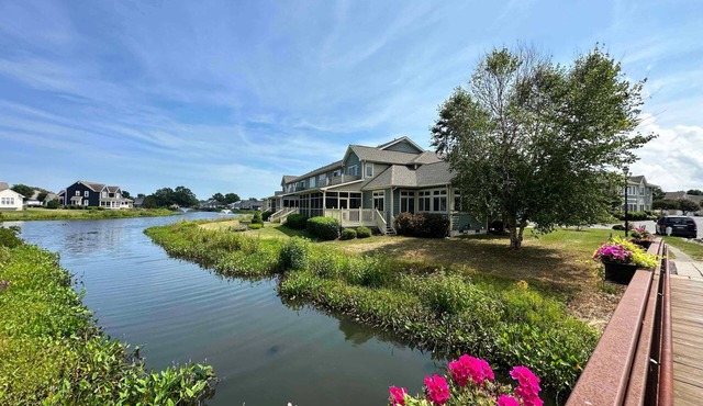 Footbridge Hideaway - Charming 3 bedroom home in Lewes, waterfront, pets OK!
