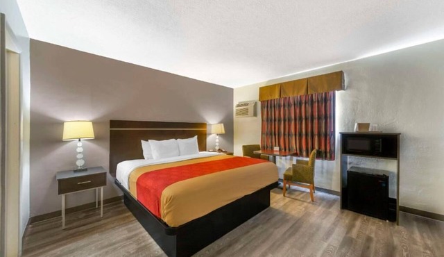Fort Lauderdale Gardens Inn & Suites