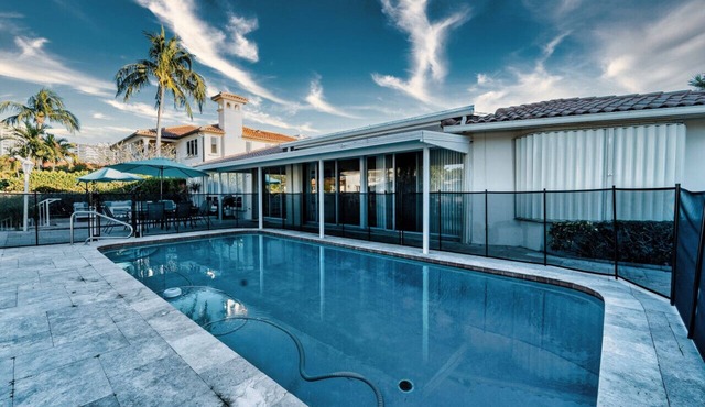 Fort Lauderdale - Las Olas · Waterfront Spacious Gem-Walk To Beach