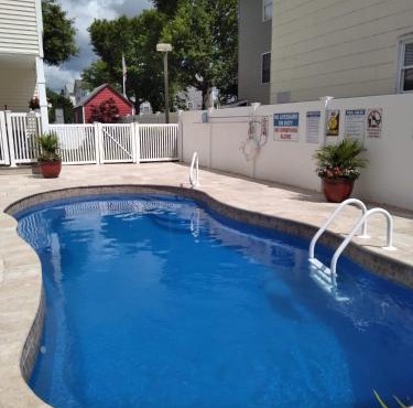 Fountain Motel Townhouse with Shared Pool