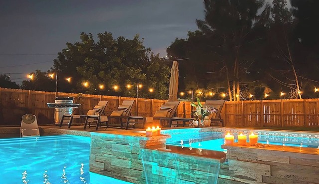 Fox Garden-Heated Pool-Spa- Boho-Downtown & Beach