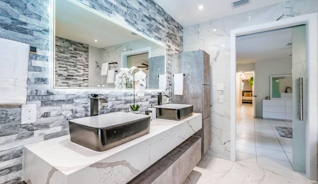 Fox Private Resort-heated Pool, Spa-downtown&beach