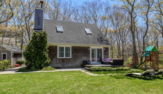 Fresh Quiet Hidden Gem, Pet & Kid Friendly, close to V.T.A., VH and farmstand-5*