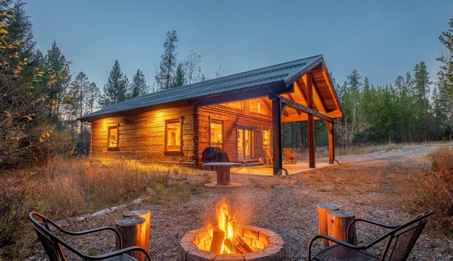 Frontier Cabin, 7 min to Glacier, Fire Pit