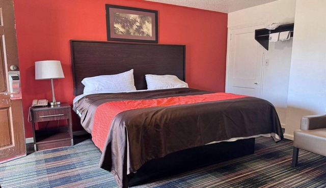 Full Bed Non-Smoking