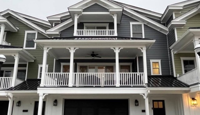 Full new townhome in historic Cape May w/Elevator!