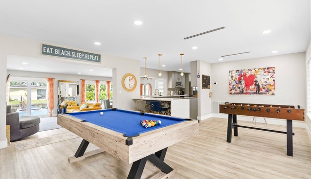 FUN in the SUN Pool House! BNR Vacation Rentals