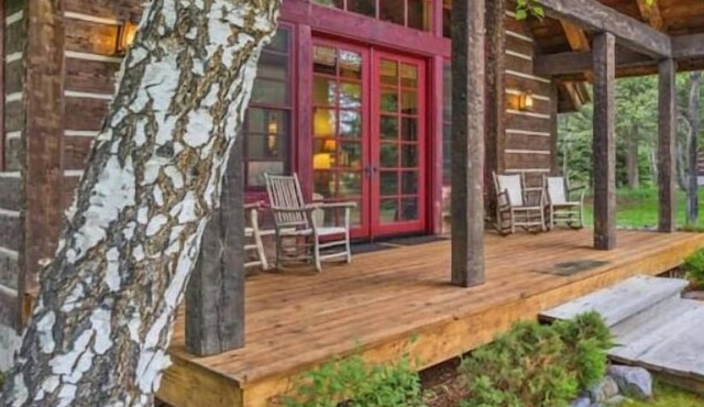 G-Bar-N Stetson Log Home