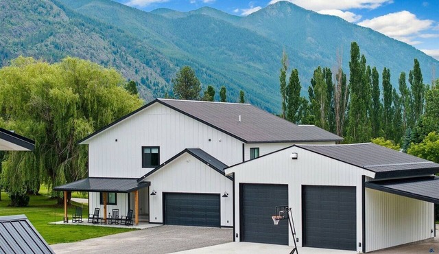 Glacier Gathering Grounds - Sweeping Mountain Views!