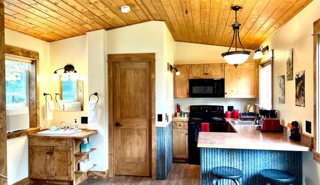 Glacier's Edge Cabins