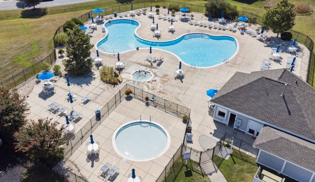 Glorious Views, Peace & Quiet, Pool & Free Activities for Kids and Adults Like Golf @ Bear Trap