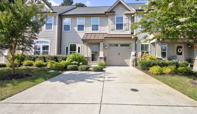 Gorgeous 3 BR, 2.5 BA, 5 Miles to Bethany Beach, Pool, Tennis, Walking Trails, and Free Activities!