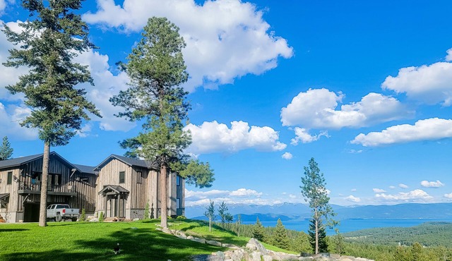 Gorgeous lake-view cabin with game room & fireplaces - near Blacktail Mountain